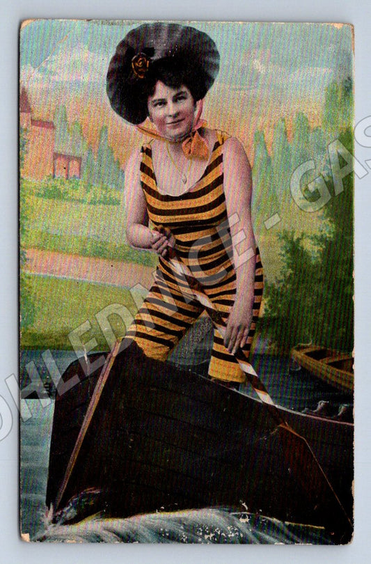 Pohlednice žena na loďce kolorovaná USA (P1351)