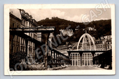 Pohlednice Karlovy Vary Vřídelní kolonáda (P1587)