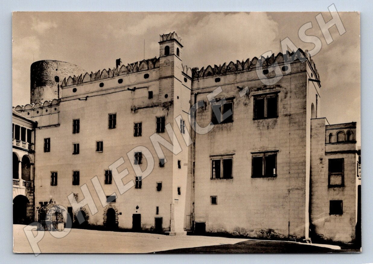 Pohlednice Jindřichův Hradec třetí nádvoří hradu (P2110)