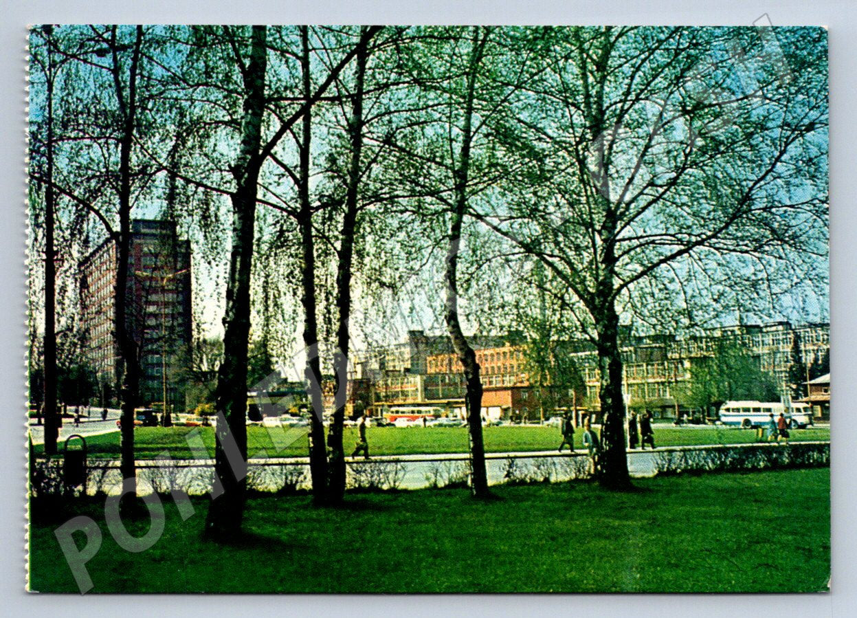Postcard Gottwaldov Zlín park and city 1969 (P2228)