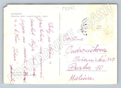 Pohlednice Ratibořice Babiččino údolí pomník Babičky s dětmi (P2542)