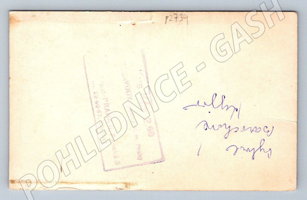 Stará fotografie Praha svatební pár ateliér (P2739)