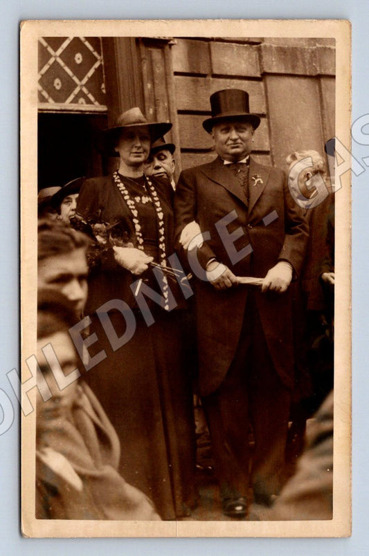Stará fotografie Praha dva muži v kloboucích 1937 (P2753)