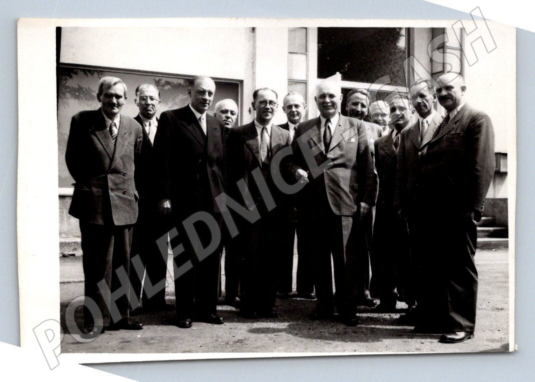 Stará fotografie skupina mužů konference Barrandov (P2833)