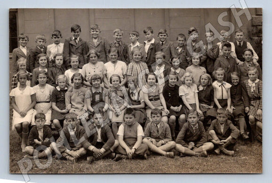 Stará fotografie skupina školních dětí (P2834)