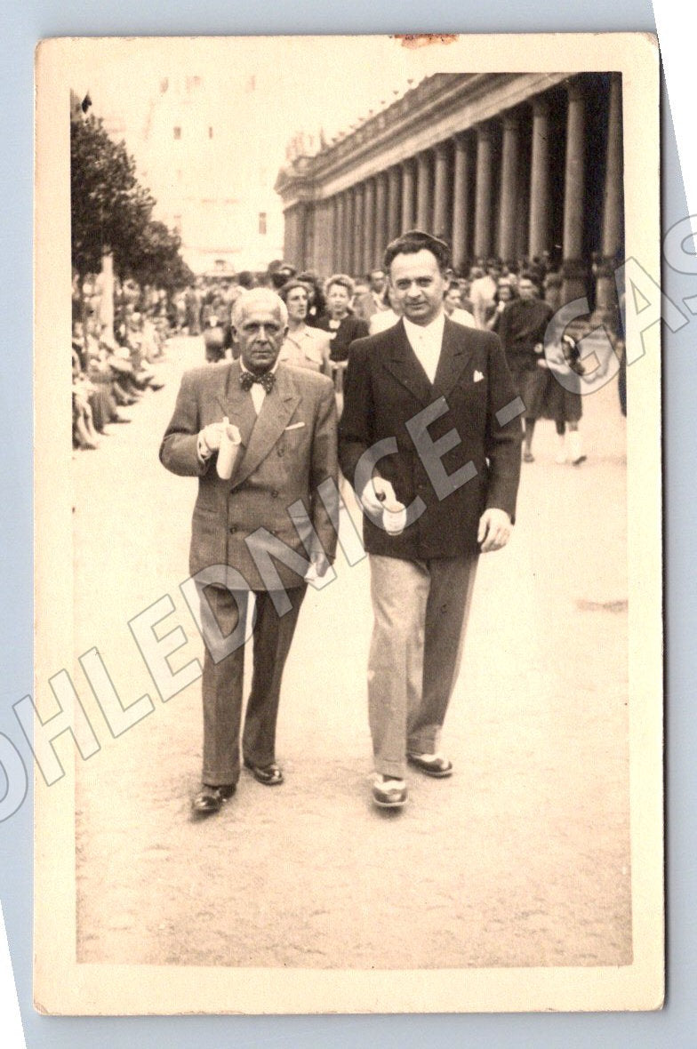 Stará fotografie Karlovy Vary dva muži 1947 (P2855)