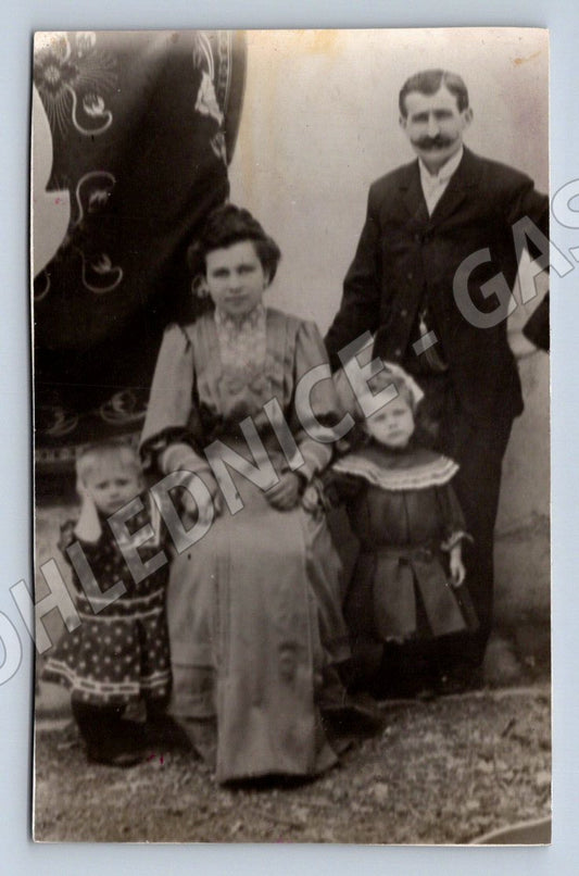 Pohlednice rodinný portrét (P2858)