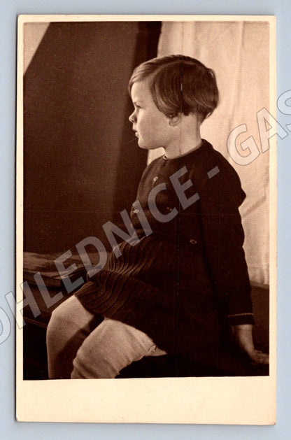 Pohlednice mladá žena portrét (P3016)