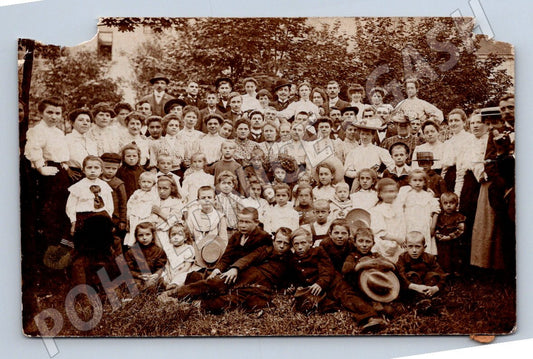 Pohlednice velká skupina lidí (P3039)