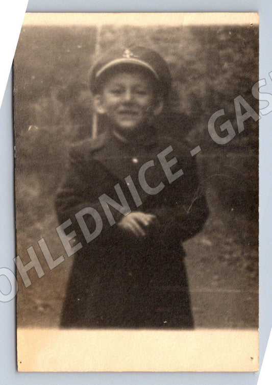 Stará fotografie chlapec v čepici (P3095)