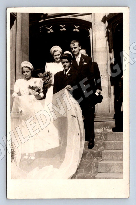 Stará fotografie Praha svatební pár ateliér Foto J. 1946 (P3097)