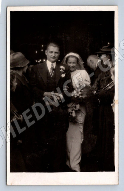 Pohlednice svatební pár skupinová fotografie (P3122)