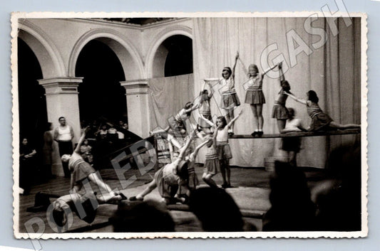 Stará fotografie gymnastické cvičení 1946 (P3133)