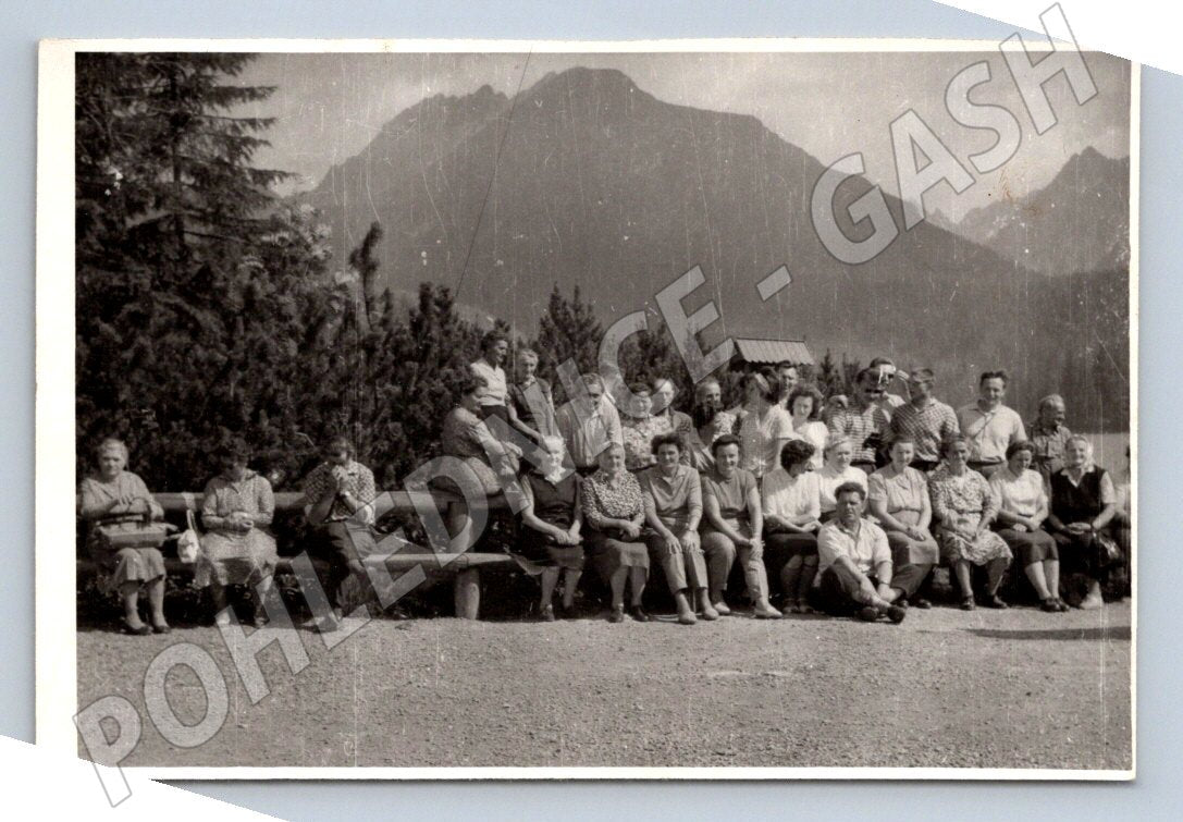 Stará fotografie skupina lidí v horách (P3151)