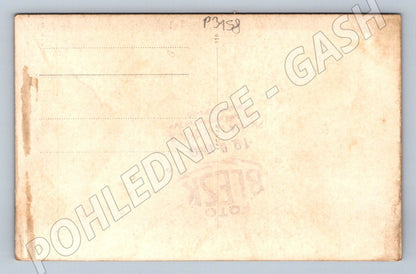 Pohlednice Praha smuteční shromáždění na sněhu 1940 (P3158)