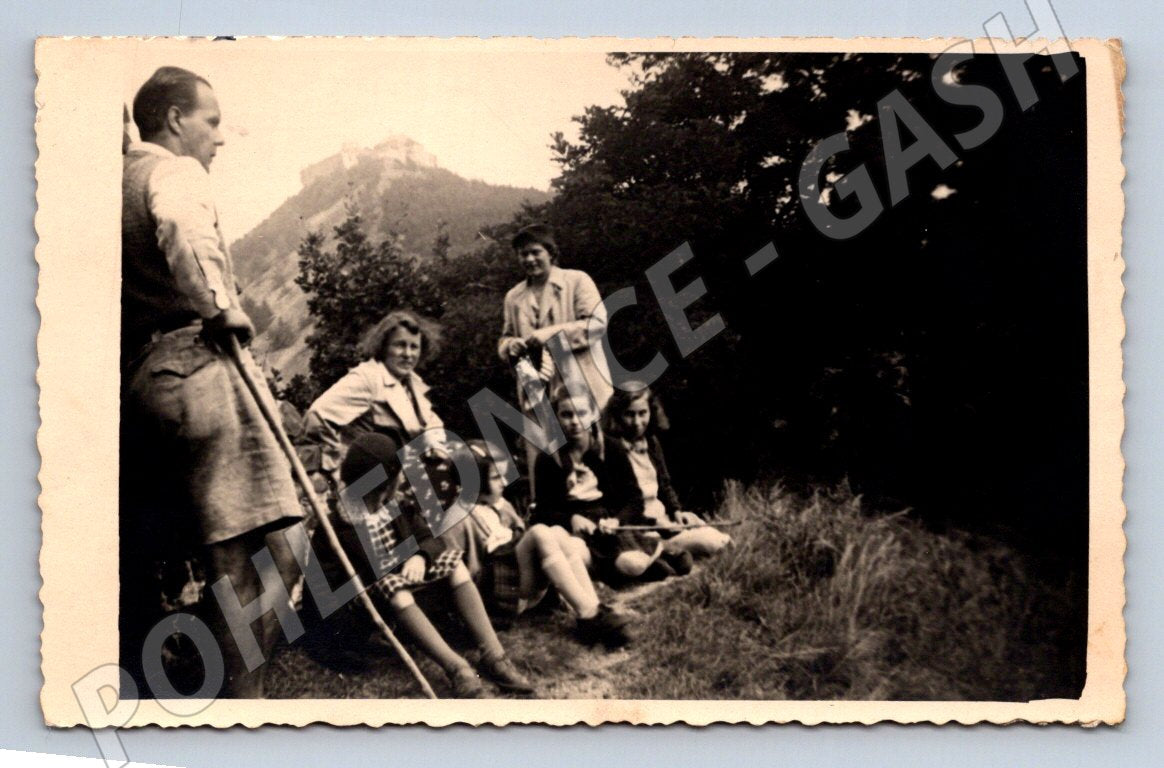 Pohlednice Zbeč krajina s hradem/zříceninou 1938 (P3159)
