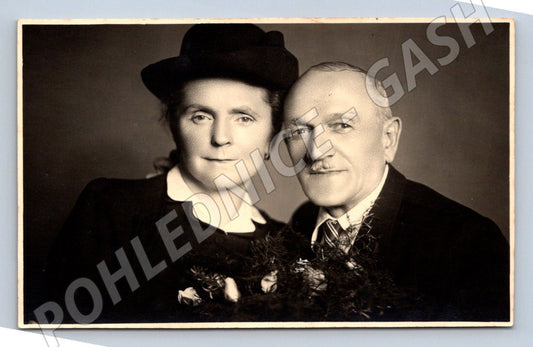 Pohlednice starý pár portrét (P3213)