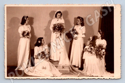 Stará fotografie svatební pár a družičky (P3307)