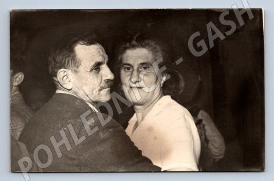 Stará fotografie muž a žena (P3327)