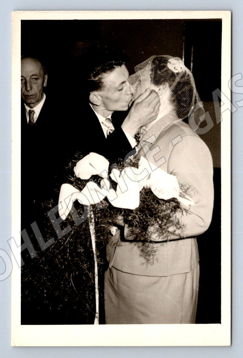 Stará fotografie svatební pár s kyticí (P3333)