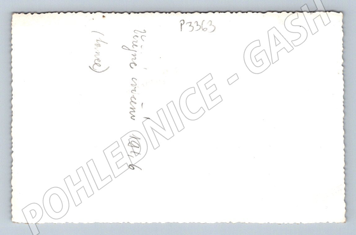 Stará fotografie veřejné cvičení s dívkami 1941 (P3363)