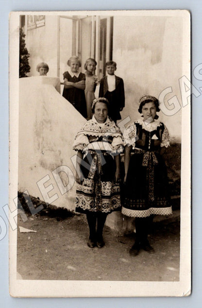 Pohlednice ženy v krojích 1934 (P3369)