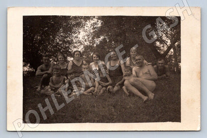 Pohlednice Slovensko Nitra skupina lidí koupání 1929 (P3443)