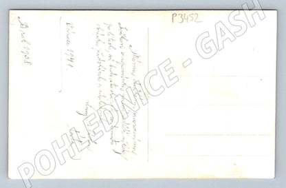 Pohlednice Muž píše u stolu Vánoce 1941 (P3452)