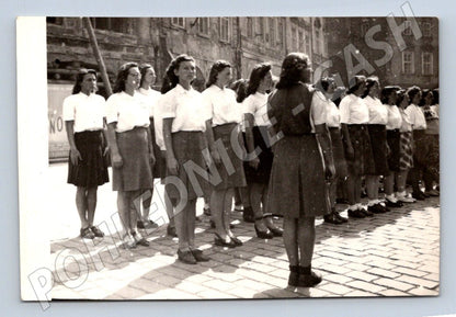 Stará fotografie skupina žen v uniformách (P3468)