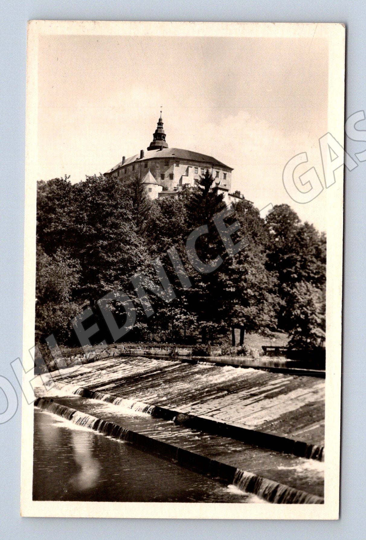 Pohlednice Frýdlant zámek a přerov 1951 (P3693)