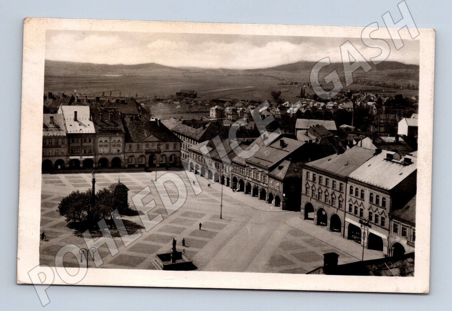Pohlednice Jičín náměstí z výšky 1940s (P3723)