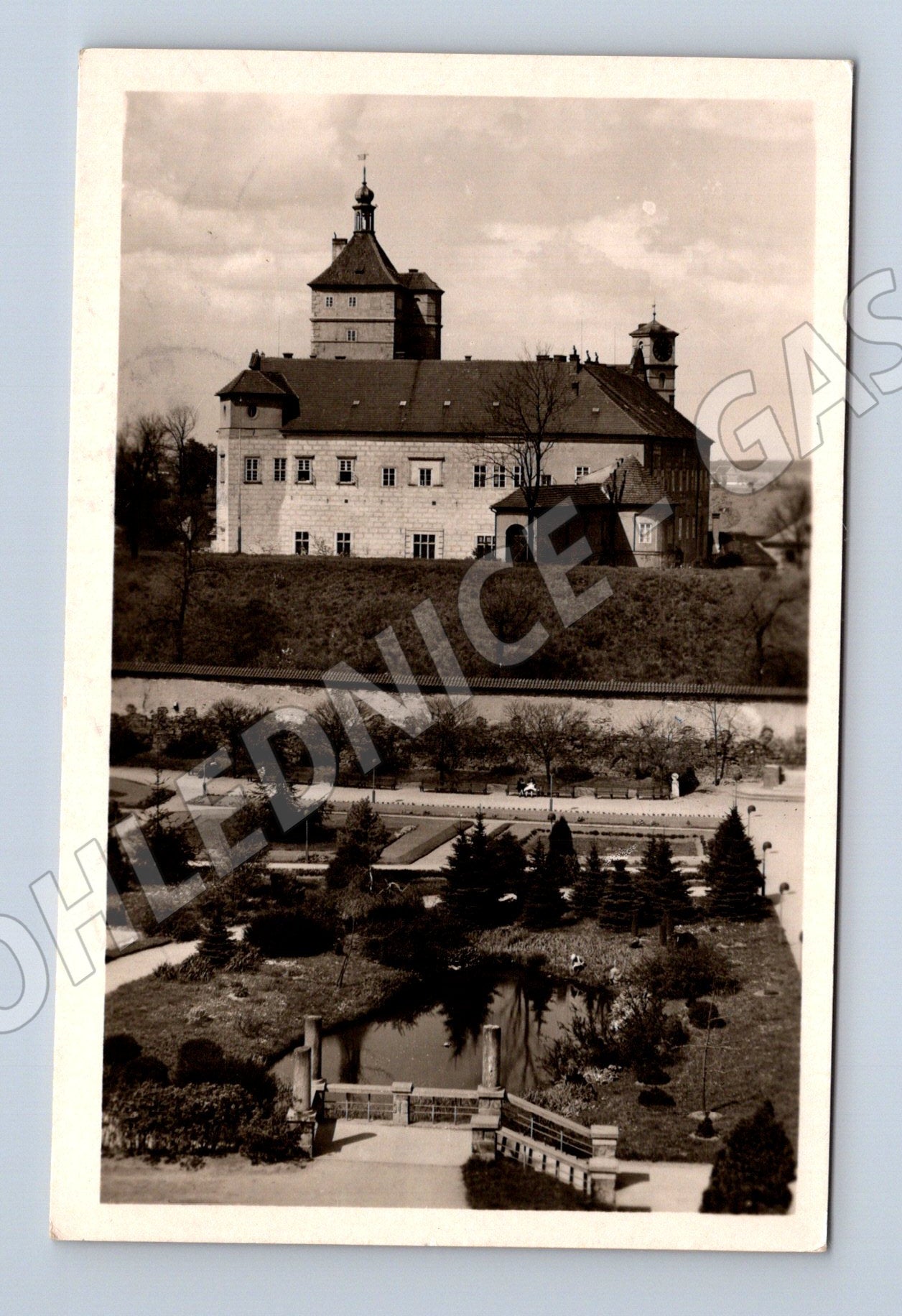 Pohlednice Pardubice zámek 1950 (P3753)