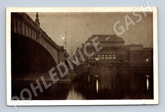 Pohlednice Praha Národní divadlo v noci (P3761)