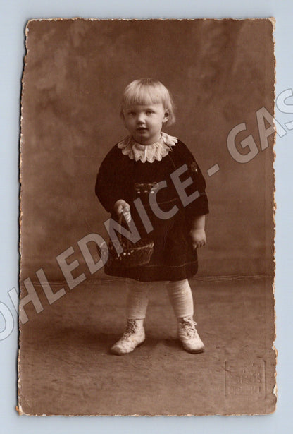 Pohlednice dítě s košíkem 1915 (P3781)