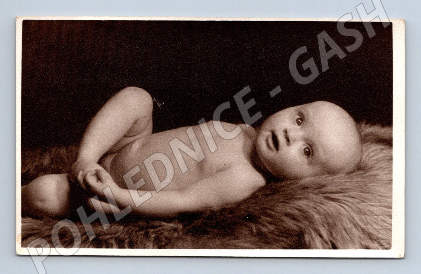 Stará fotografie Praha-Vinohrady miminko ateliér Olá (P3791)
