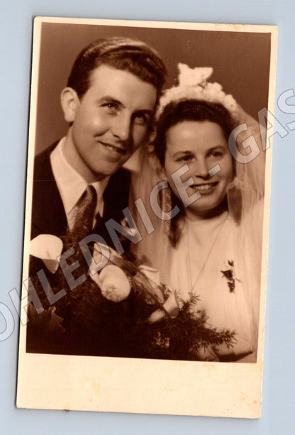 Pohlednice svatební pár 1962 (P4094)