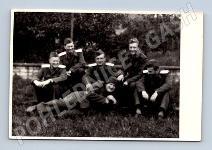 Stará fotografie skupina mužů v uniformách (P4128)