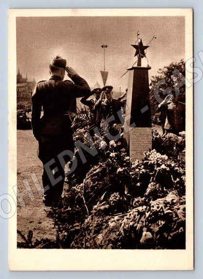 Postcard May 1945 Memorial to the Fallen of Czechoslovakia, small format (ST3297)