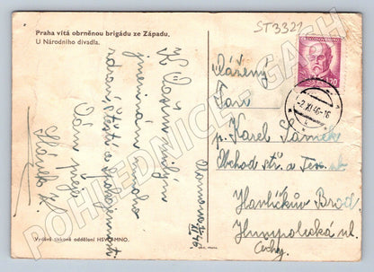 Postcard Prague 1946 welcoming the armored brigade military column (ST3321)