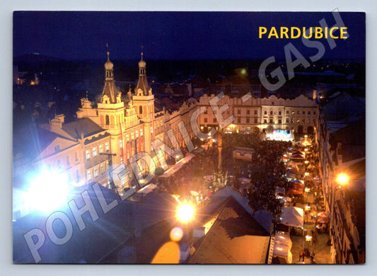 Pohlednice pardubice noční pohled na náměstí velký formát (ST3361)