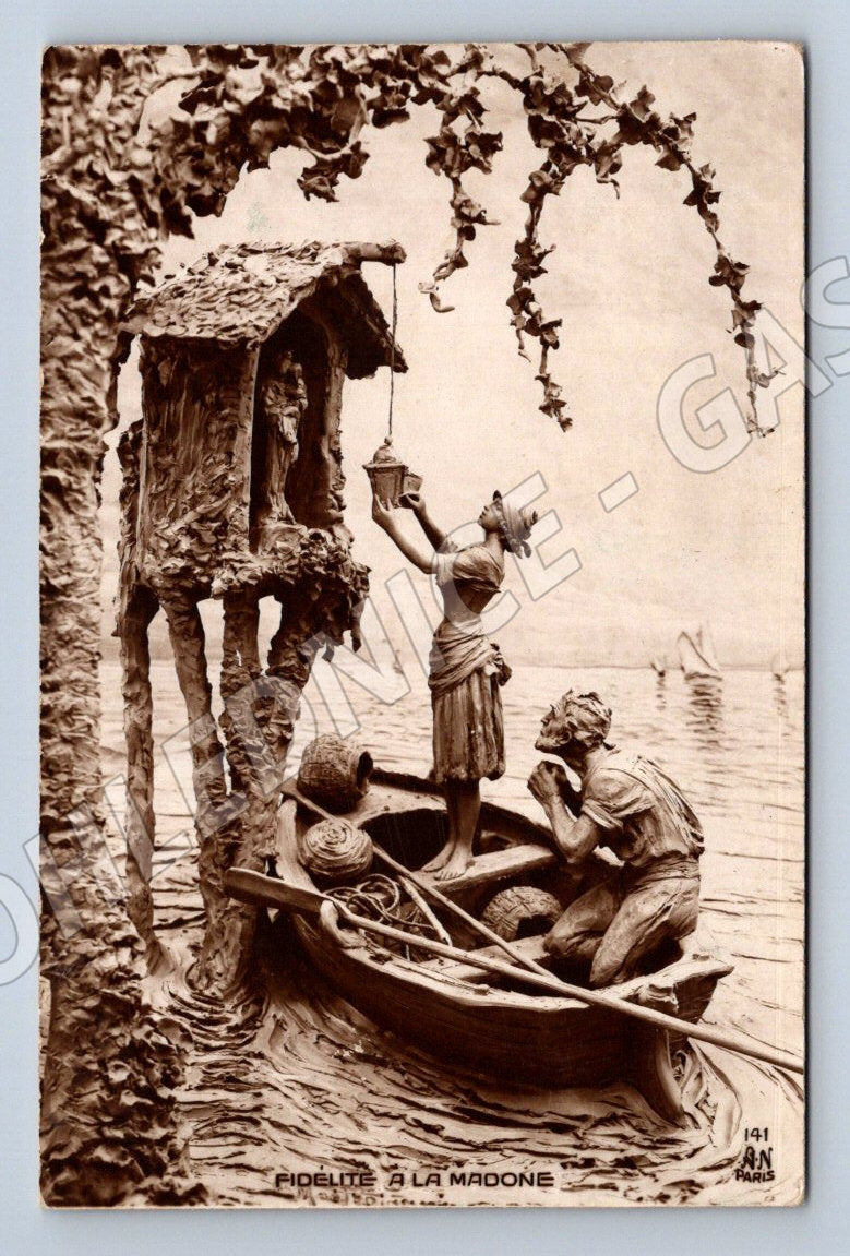 Postcard old ethnographic postcard fioletti á la madone (ST3457)