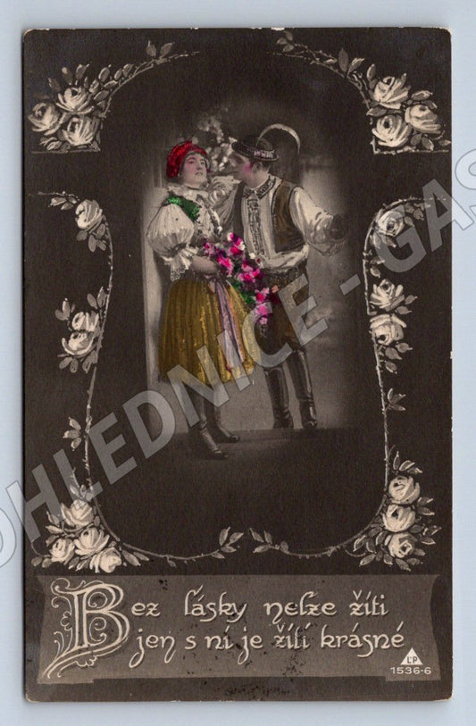 Pohlednice 1933 pár v kroji kolorovaná etnografie (ST3504)