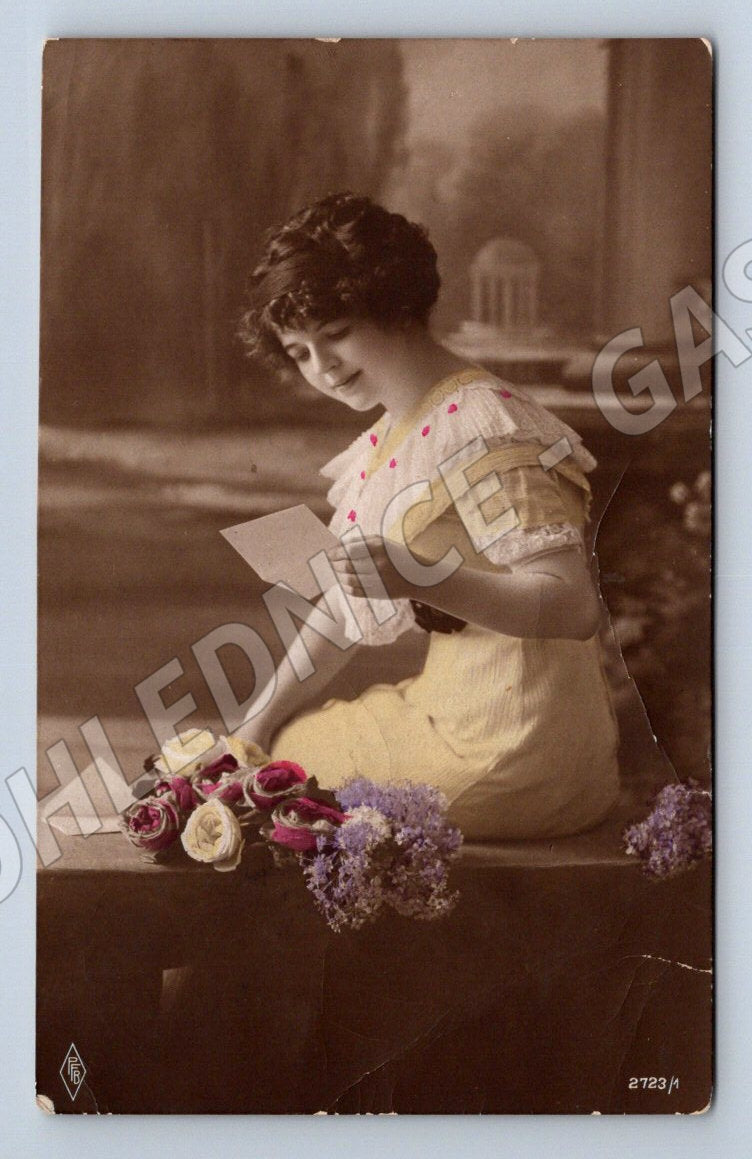 Postcard colored young woman with flowers 1950 Prague (ST3509)
