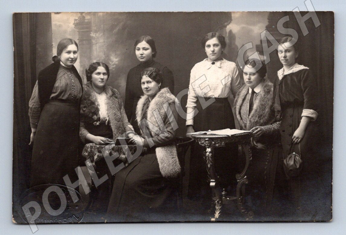 Postcard old portrait of a group of women, studio, 1950 (ST3521)