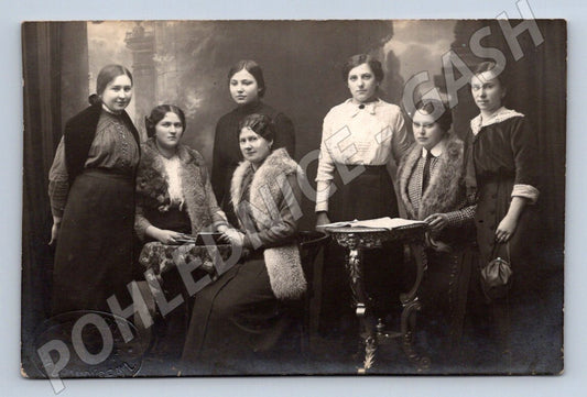 Postcard old portrait of a group of women, studio, 1950 (ST3521)