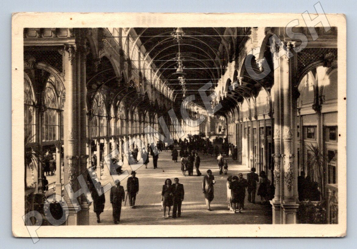 Postcard Marianske Lazne interior of the colonnade (ST3623)