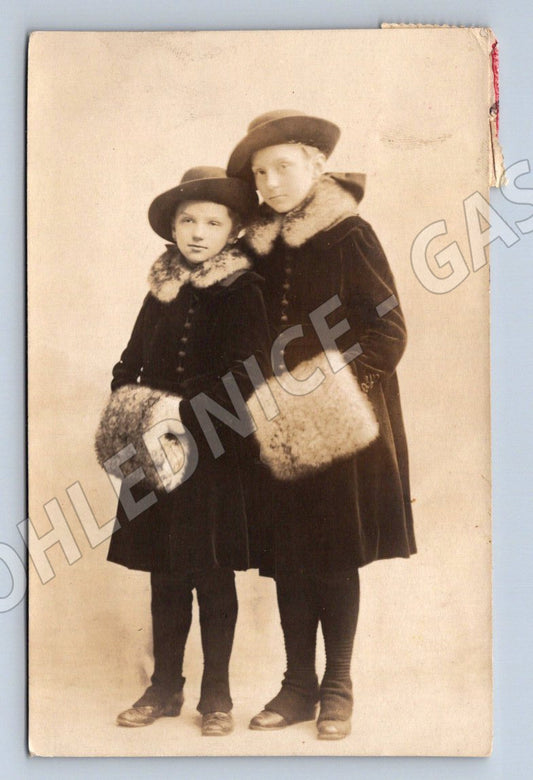 Postcard two girls in winter clothes 1916 (ST3676)