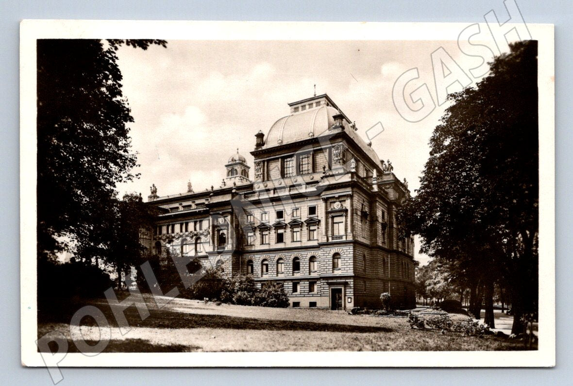 Postcard Pilsen historical building (ST3683)