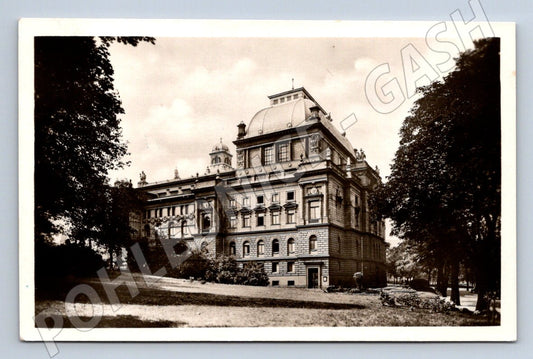 Postcard Pilsen historical building (ST3683)