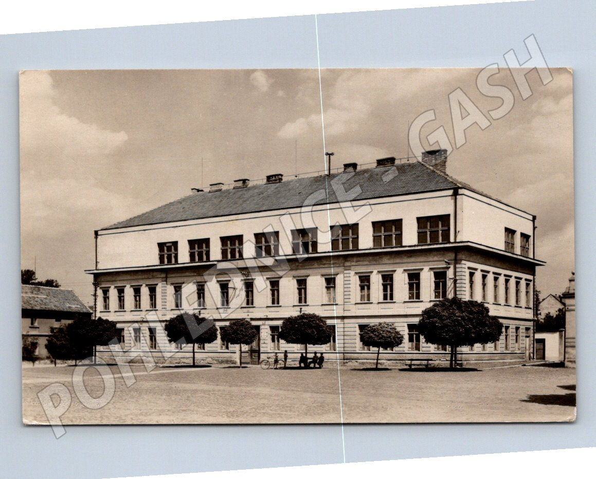 Postcard Bohušovice nad Ohří school (ST3791)